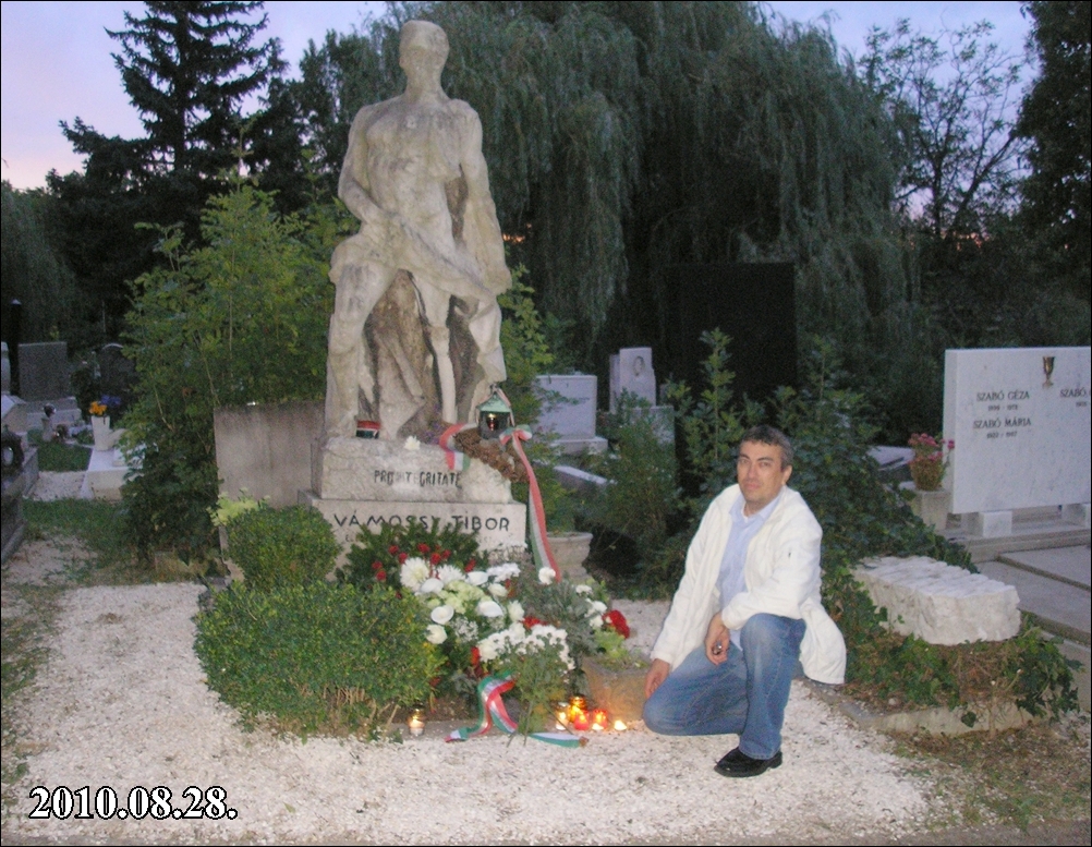 Rzsa Sndor - augusztus 28-n emlkezs az egykori Rongyos Grda hseire a budapesti Farkasrti temetben